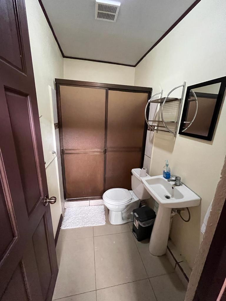 Apartamentos Guzman El Tejar Zewnętrze zdjęcie